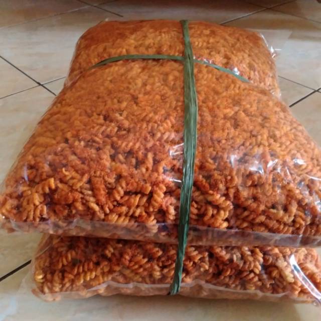 

Makaroni spiral pedes Bekasi