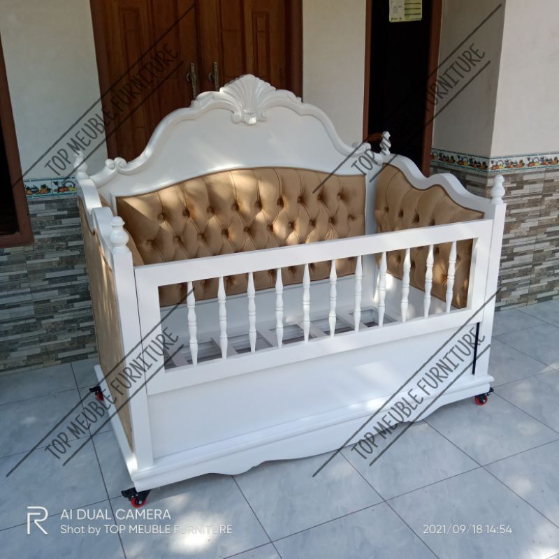 box bayi finishing cat duco dengan roda