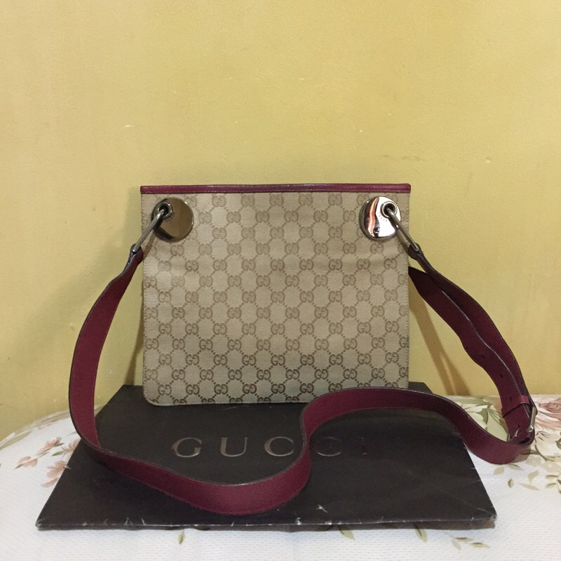 preloved authentic gucci sling bag