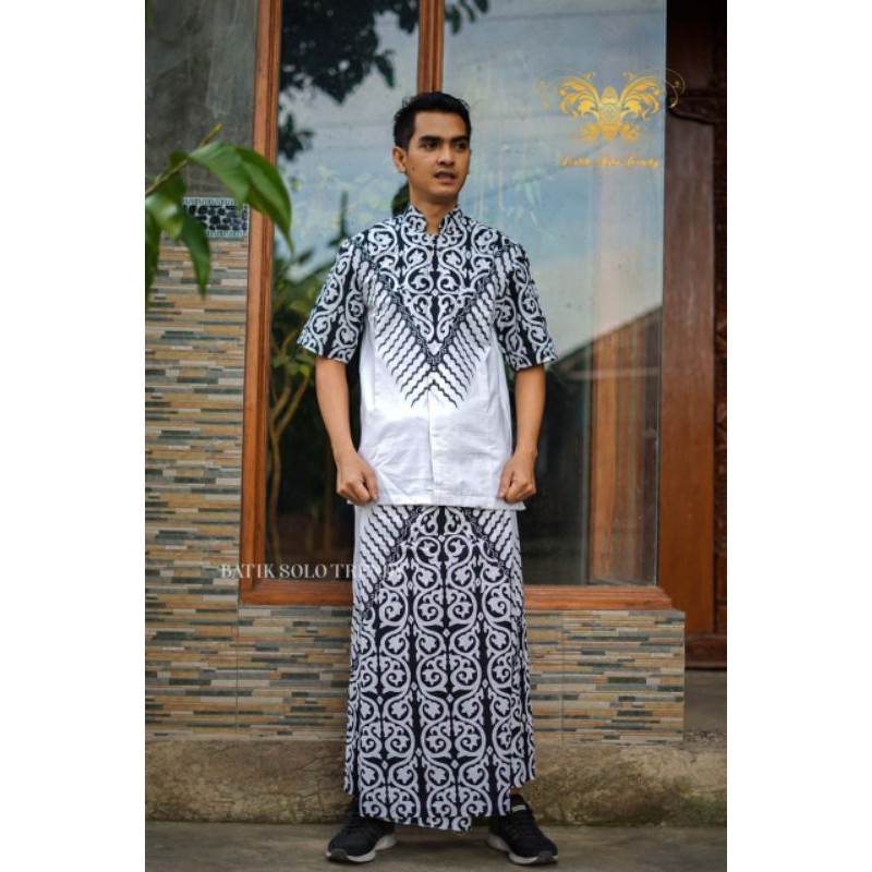 V PUTIH BAJU KOKO DAN SARUNG BATIK SOLO TRENDY MURAH KAIN HALUS