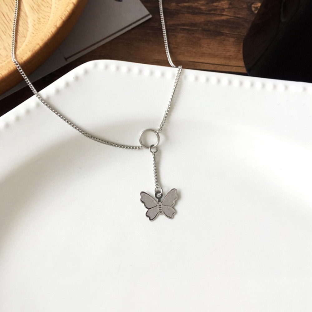Kalung Choker Liontin Butterfly Bahan Metal Lapis Silver Untuk Wanita