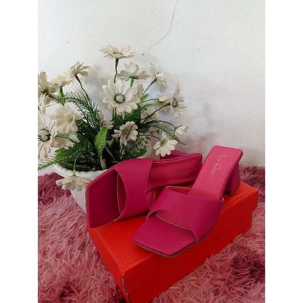 Sepatu Wedges Nine West