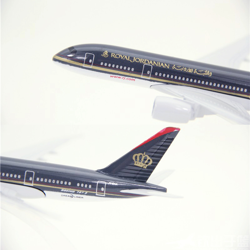 Boeing 787 Model Pesawat Terbang Indonesia Airlines Vietnam Bahan Metal Alloy Ukuran 16CM B787