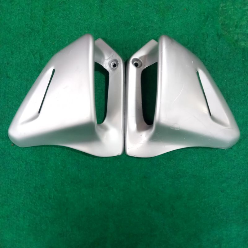 kupingan tangki kanan kiri motor honda tiger lawas lama tiger 2000 warna silver original copotan mot