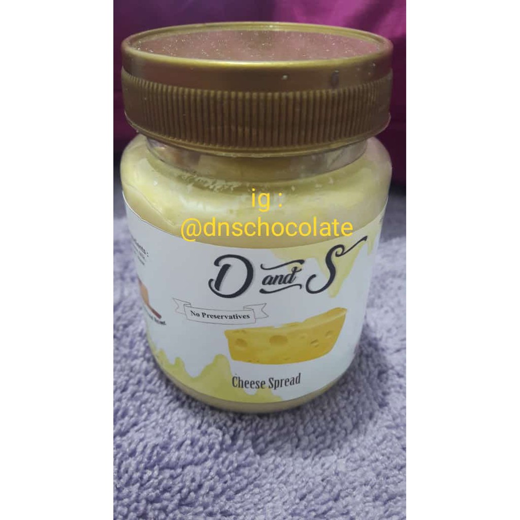

Selai keju / Cheese spread