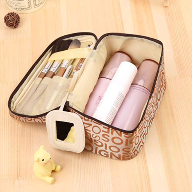 Tas kosmetik KOREA motif huruf/Puuch kosmetik