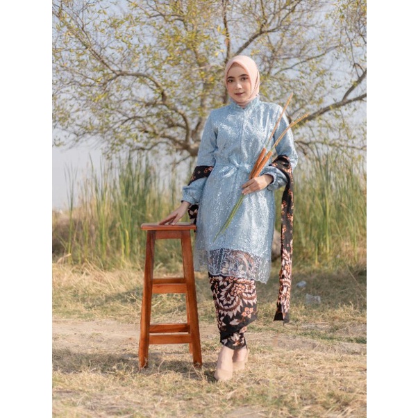 TUNIC  NEWKILAU