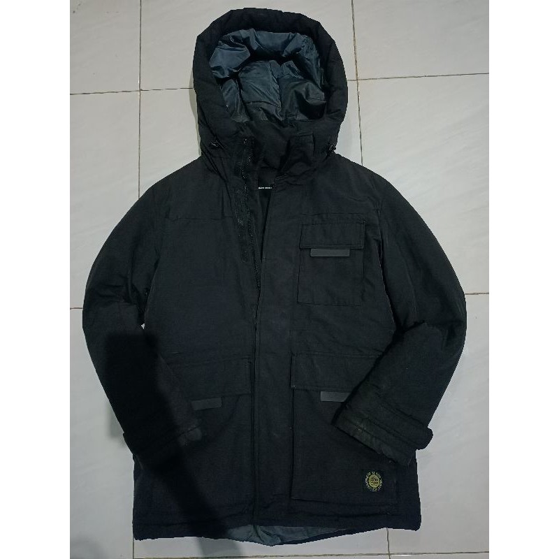 PRELOVED/SECOND - JAKET OUTDOOR/JAKET PARKA  BULANG/JAKET GUNUNG BASIC HOUSE