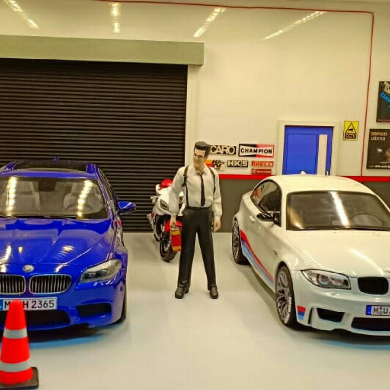 Diorama Diecast 1:18 murah