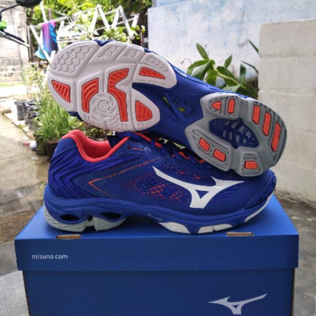 mizuno wlz 5 mid