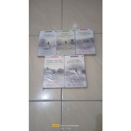 HARLEQUIN-DEANNA RAYBOURN-LADY JULIA GREY SERIES.