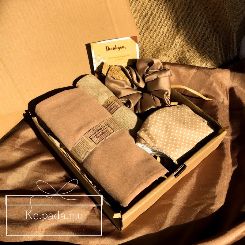 gift box pashmina ke.pada.mu hadiah birthday pashmina cerutty hampers