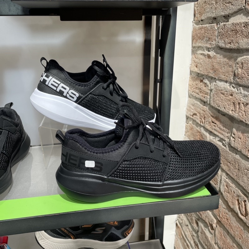 Valor Boy's Running - Skechers Go Run Fast Sneakers Harga Normal 399.000