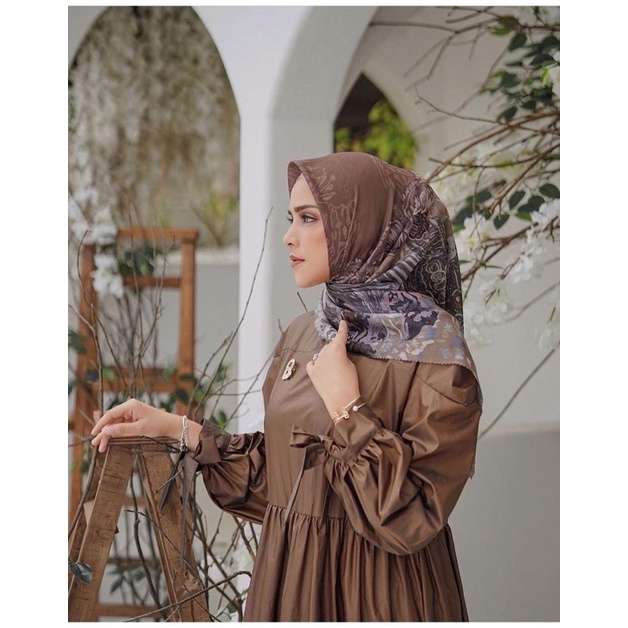 Buttonscarves Farsha Rustic Brown