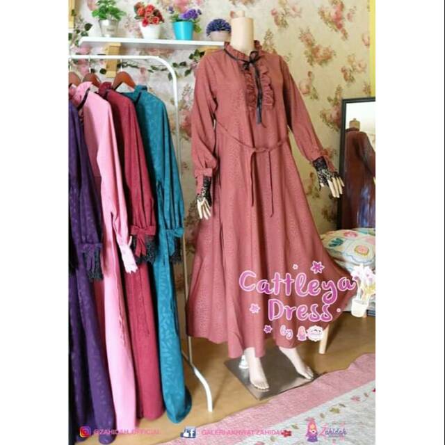 Zahidah cattleya terasi size L pl (sold)