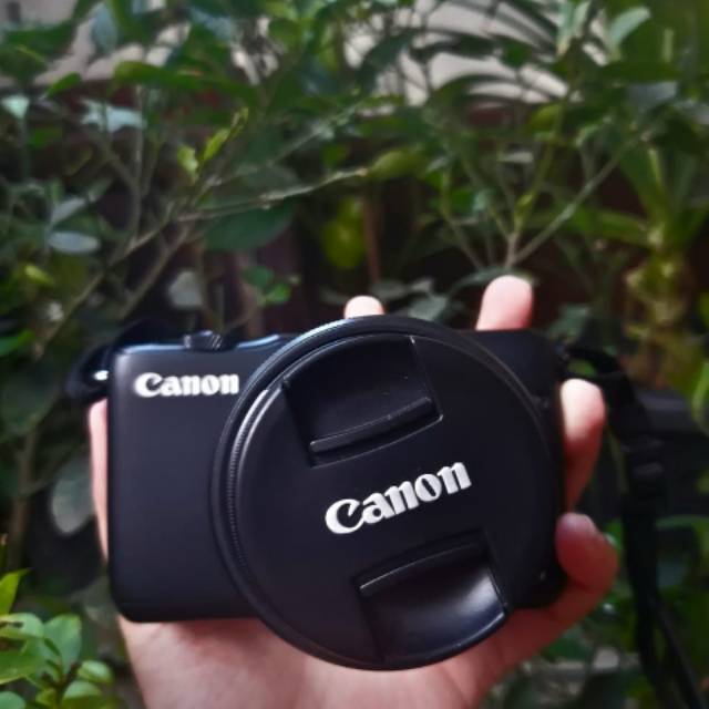 KAMERA MIRRORLESS CANON EOS M10 ( SOLD OUT )