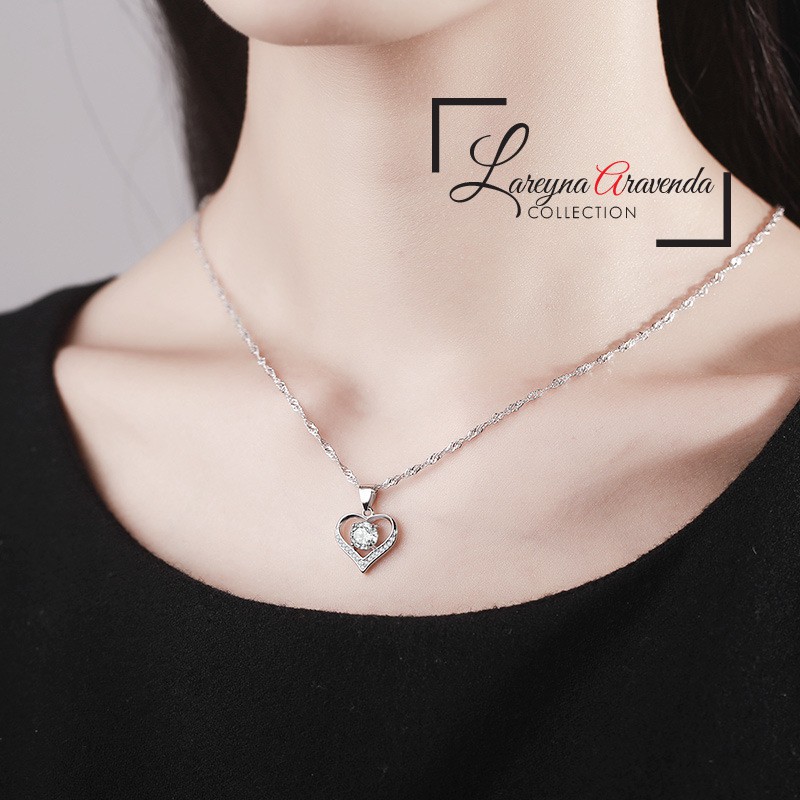 Kalung Wanita Titanium Liontin Model Love Kristal Crystal KL042