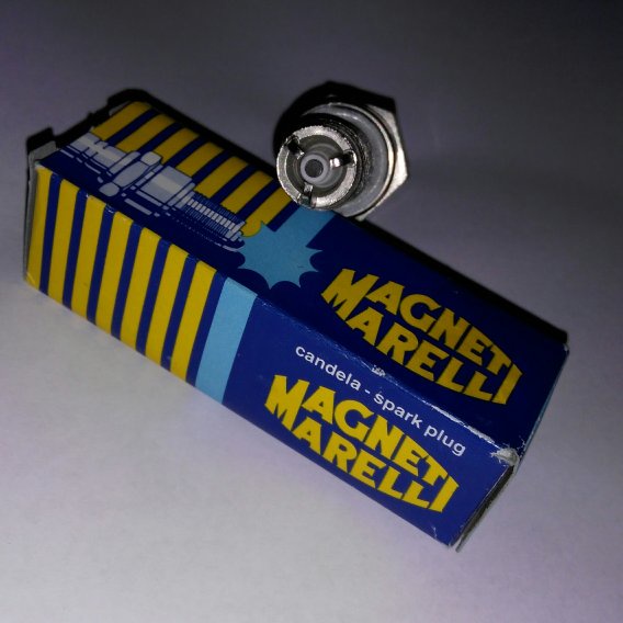 Order Sekarang busi vespa magneti Marelli racing drat panjang Diskon