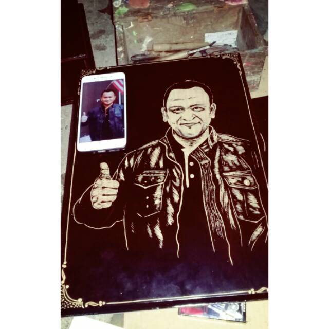 Souvenir Lukisan Kayu Jati