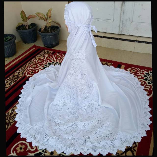 mukena bordiran kerancang padang