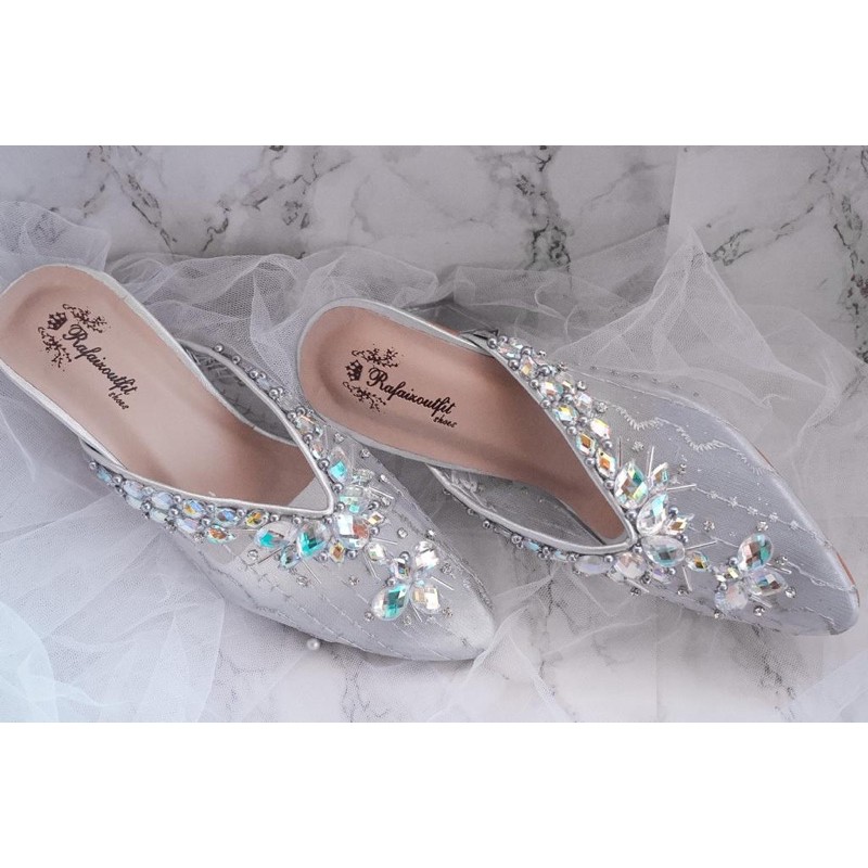 sepatu cantik Nakita silver tinggi 5cm kacaa