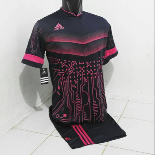 Image de Eau: Desain Baju Futsal Keren Warna Pink Hitam