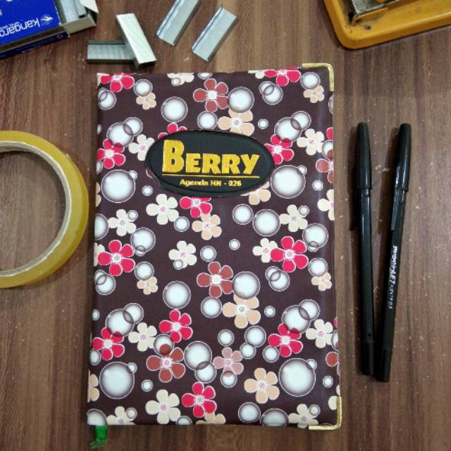 

Note Book Buku Tulis Buku Catatan Buku Murah Agenda BERRY 026 Coklat