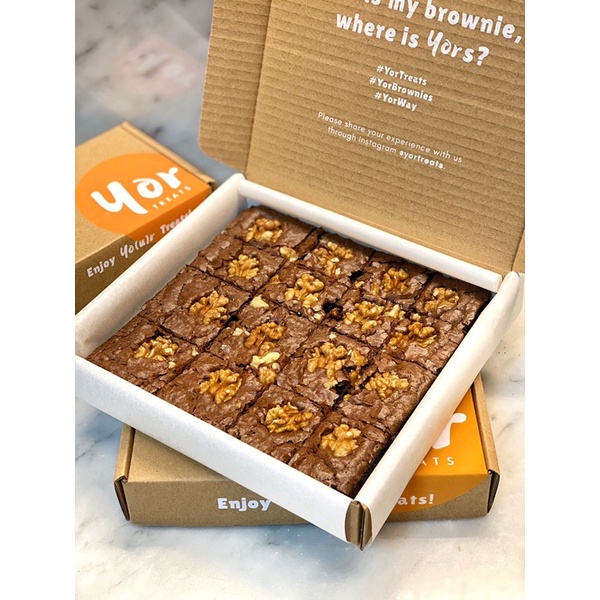 

WALNUT BROWNIE By Yor Treats