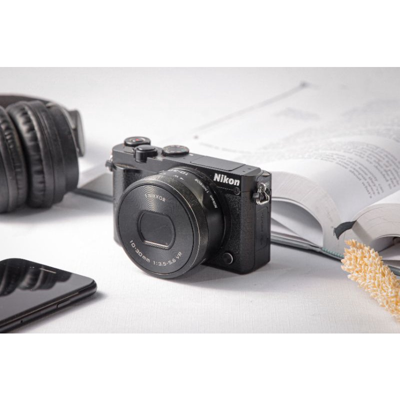 MIRRORLESS NIKON J5 WIFI TOUCHSCREEN FLIP NFC FULLSET MULUS-3