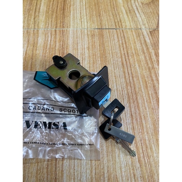 kunci jok vespa spartan jok arcobaleno jok new px import taiwan