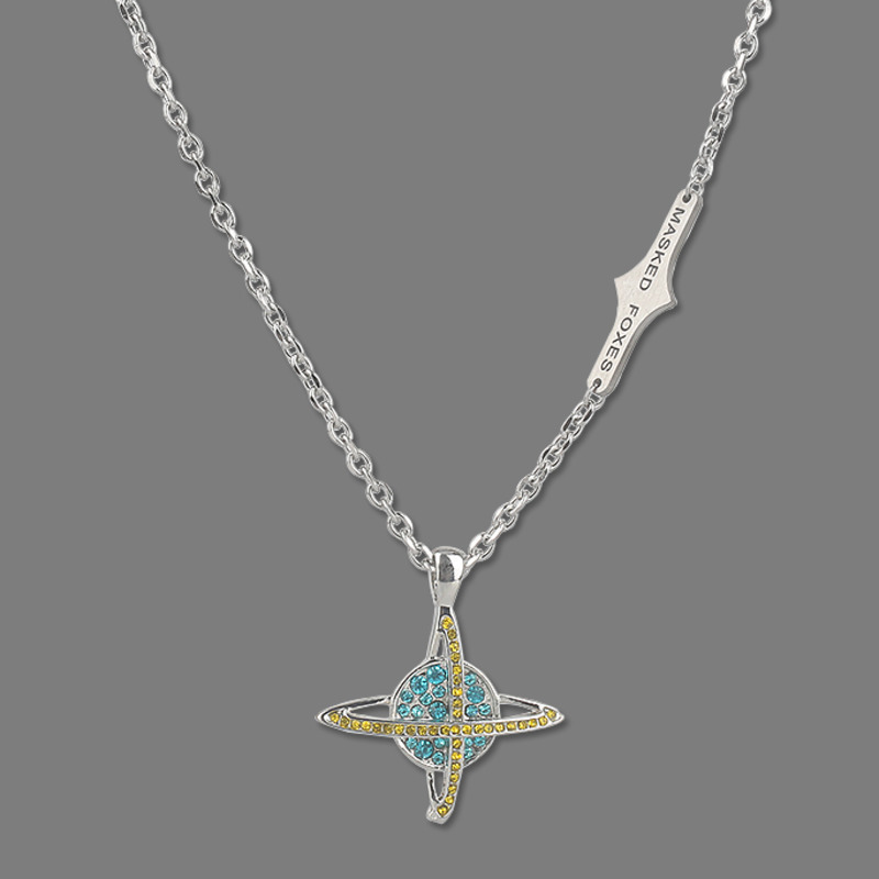 Kalung Rantai Dengan Liontin Planet Aksen Berlian Bahan Titanium Steel Gaya Hip Hop