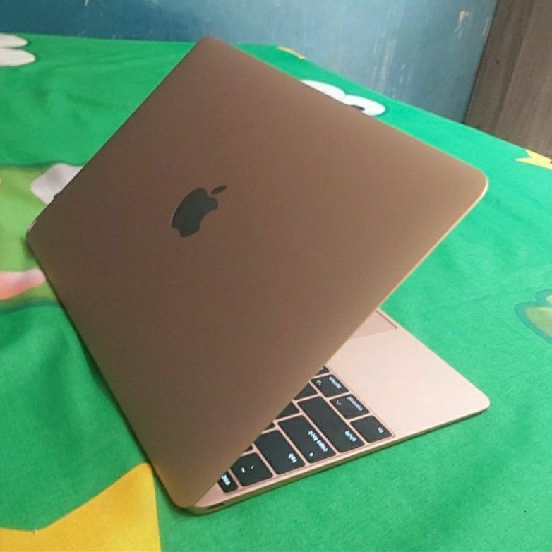 Macbook Retina 12 inch Tahun 2017 intel Core M3 1.2Ghz Ram 8GB SSD 256 GB Rose Gold mulus