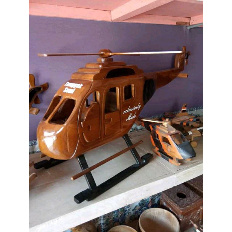 miniatur hellipet mainan kerajinan pesawat kayu jati klasik furniture