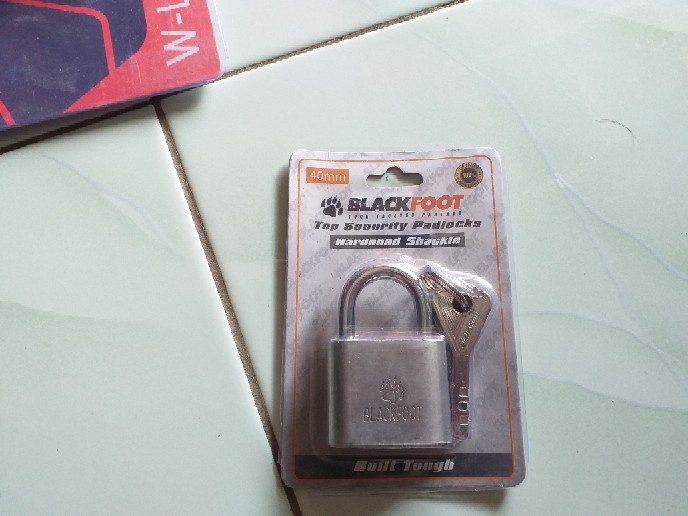 Blackfoot Gembok Leher Pendek 40mm