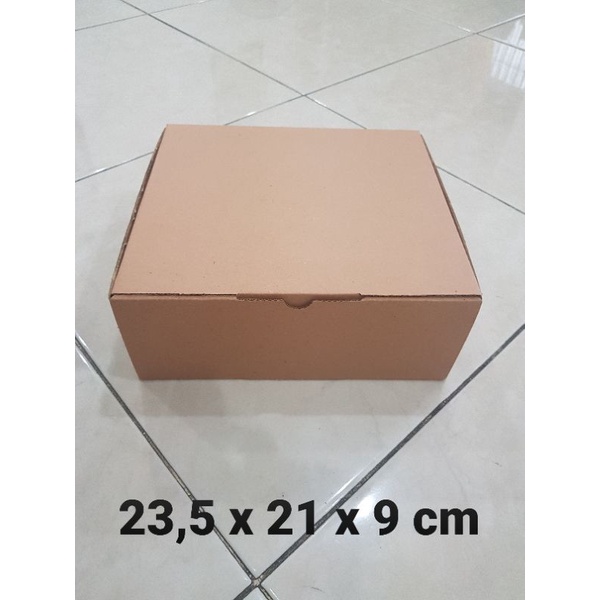 

Kardus Box uk. 23,5x21x9 cm Kotak Karton Die Cut