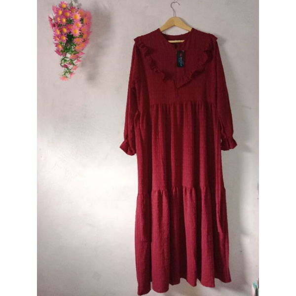 Gamis Kriwil Rempel Strip maroon by Nia muslimah fashion