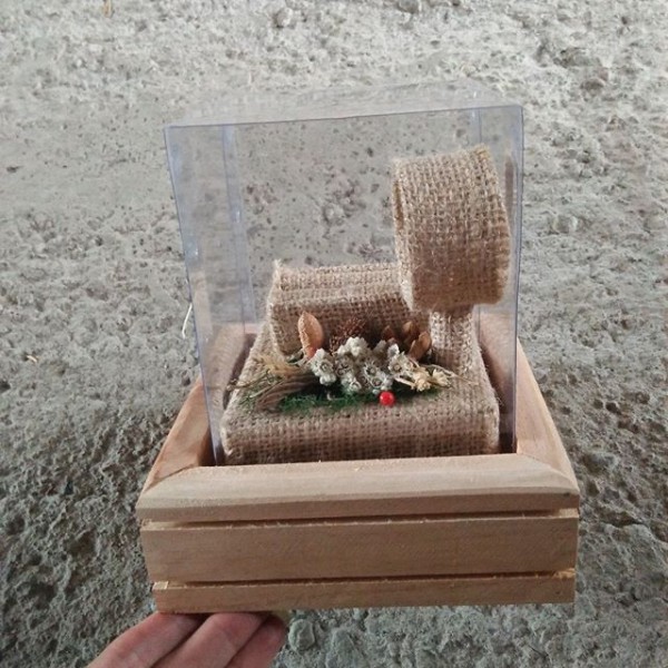 Kotak perhiasan cincin couple dan tempat gelang rustic mahar pernikahan etnik