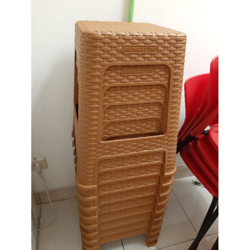 kursi rotan napolly