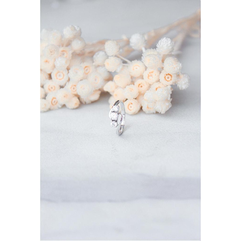 Cincin Emas 18K / TRILOGY RING