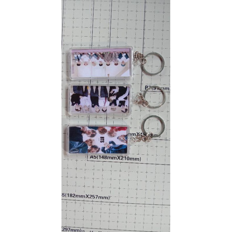 gantungan kunci kpop kostum