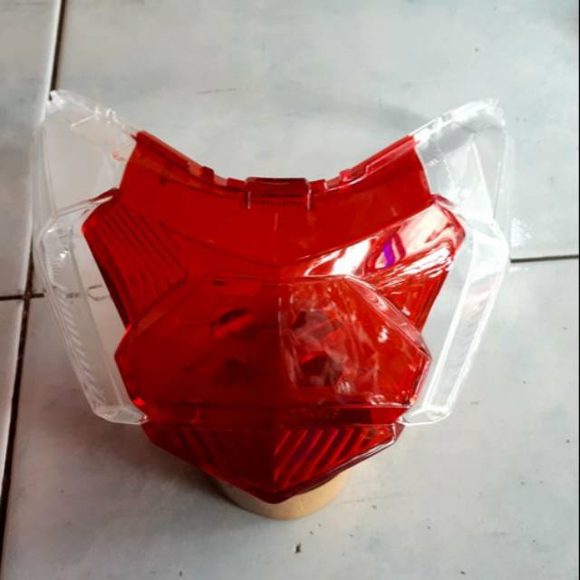 Kaca mika lampu belakang vario 150 125 led