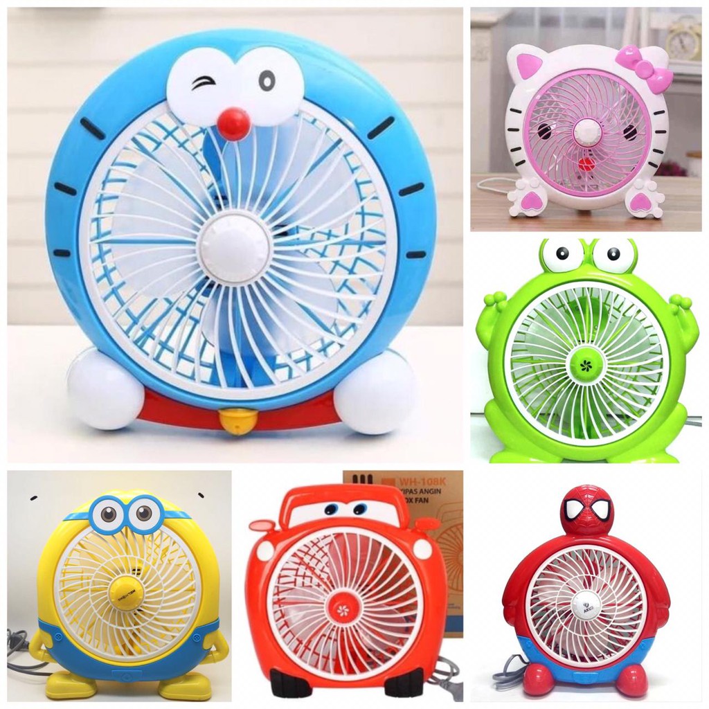 Laris49 Kipas Angin Berdiri Karakter Kartun Hello Kitty Cars Doraemon Keroppi Minions Jumbo KIM
