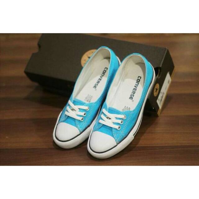 Sepatu converse all star ladies biru muda