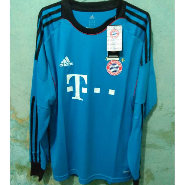 Jersey Kiper Bayern Munchen 2012