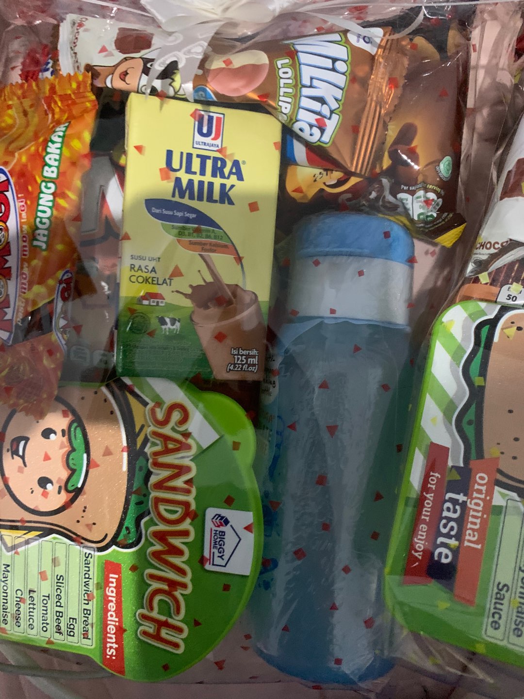 Parcel Lunch Box + Botol Takuma Mini + Snack Ulang Tahun