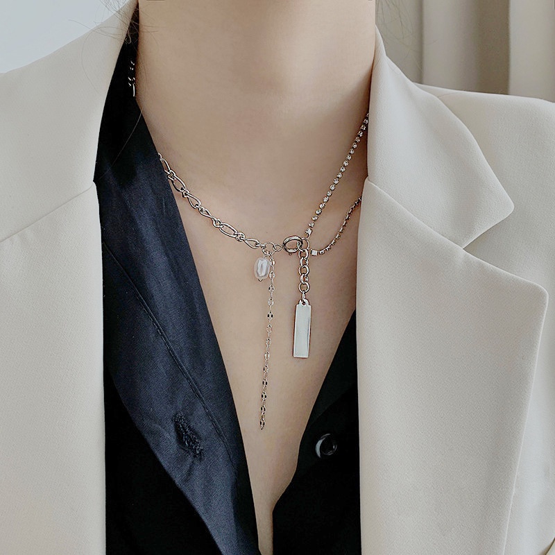 Kalung Rantai Klavikula Lapisan Ganda Bentuk Persegi Asimetris Aksen Mutiara Gaya Korea Hip-hop Untuk Wanita