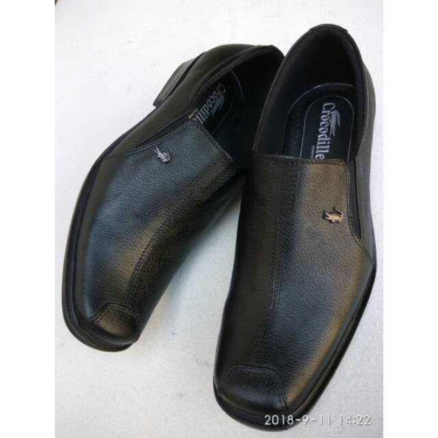 Sepatu formal pria A3 MILD