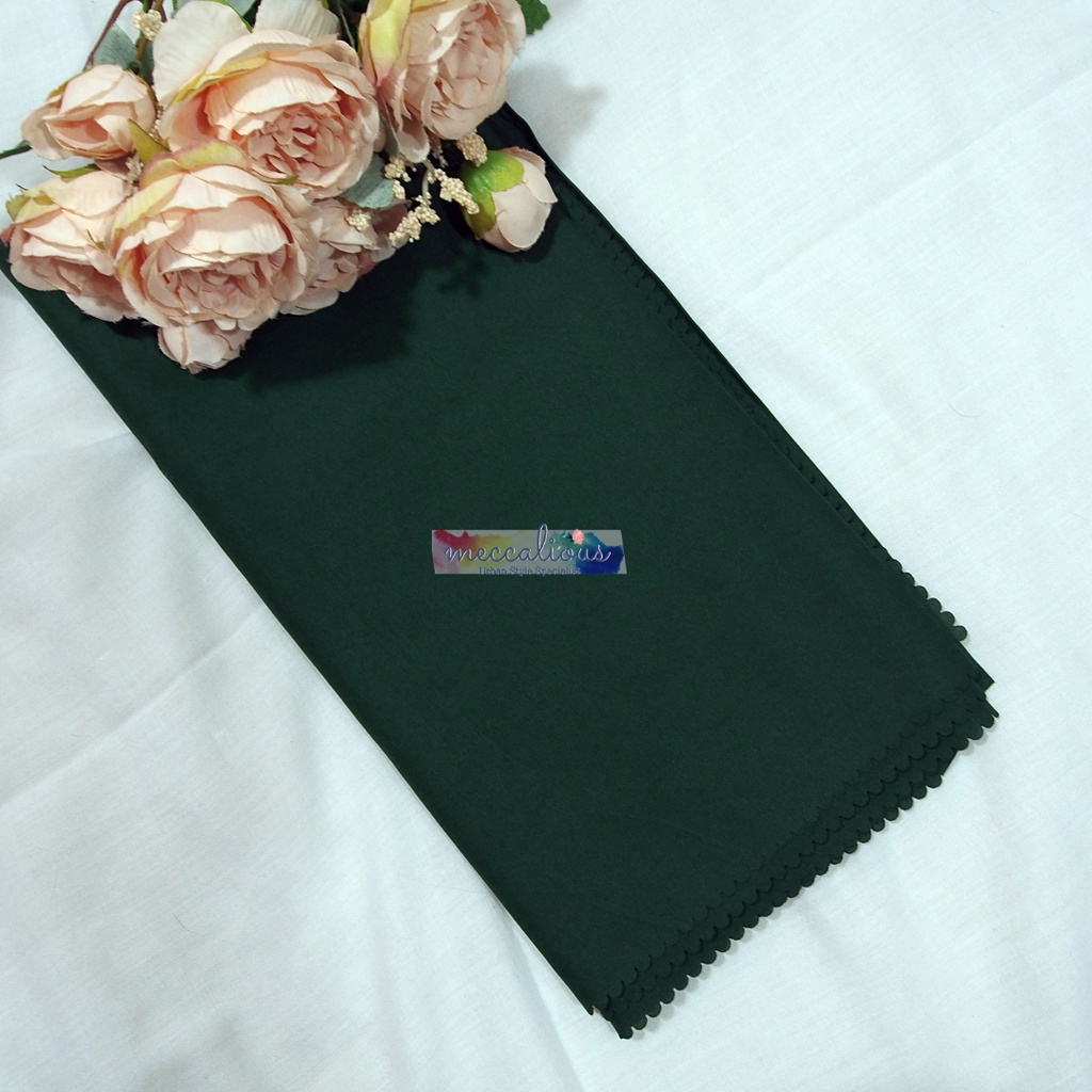 Jilbab Segi Empat Azara Voal Syari 130 x 130 Oskara  Miracle Jumbo Laser Cut-Forest Green