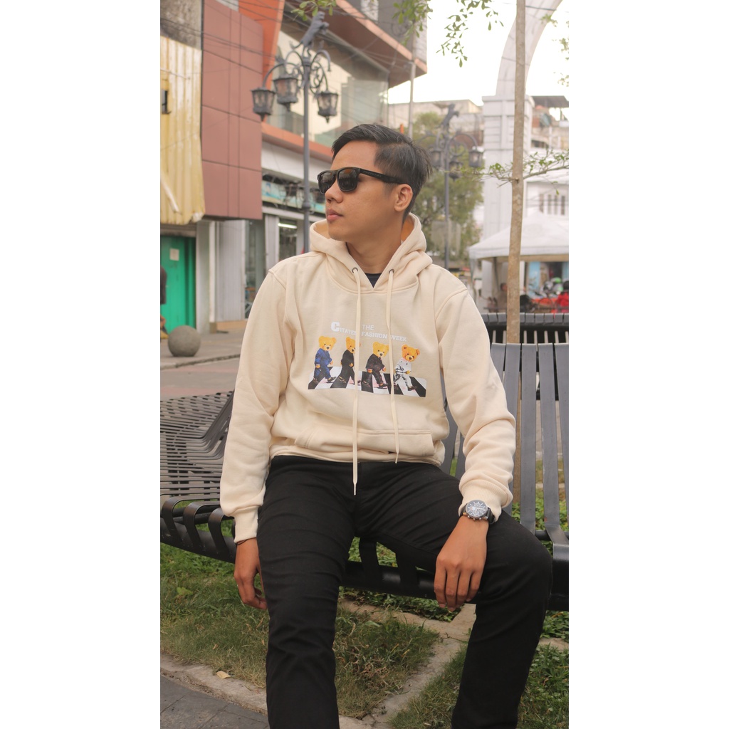 Hoodie Citayem Fashion Week Cream Keju Arjukya