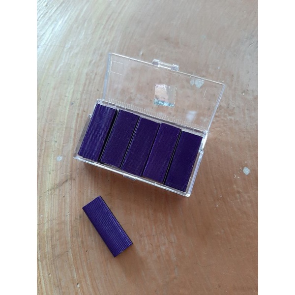 

Isi Staples Ungu No. 10